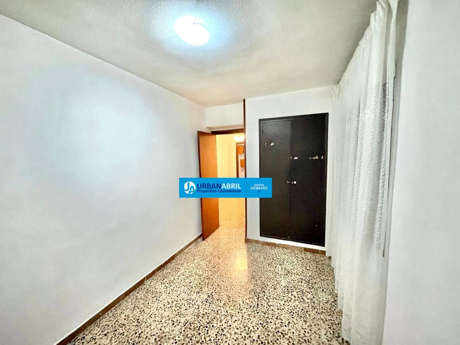 3 soveværelse Lejlighed til salg i Alicante by - € 163.000 (Ref: 9844124)