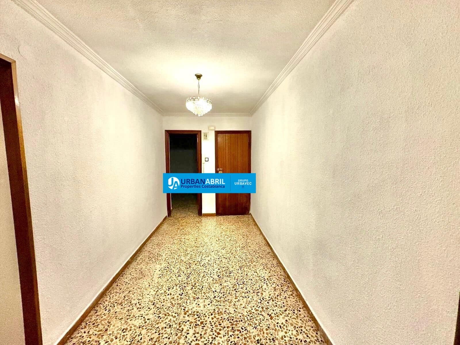3 soveværelse Lejlighed til salg i Alicante by - € 163.000 (Ref: 9844124)