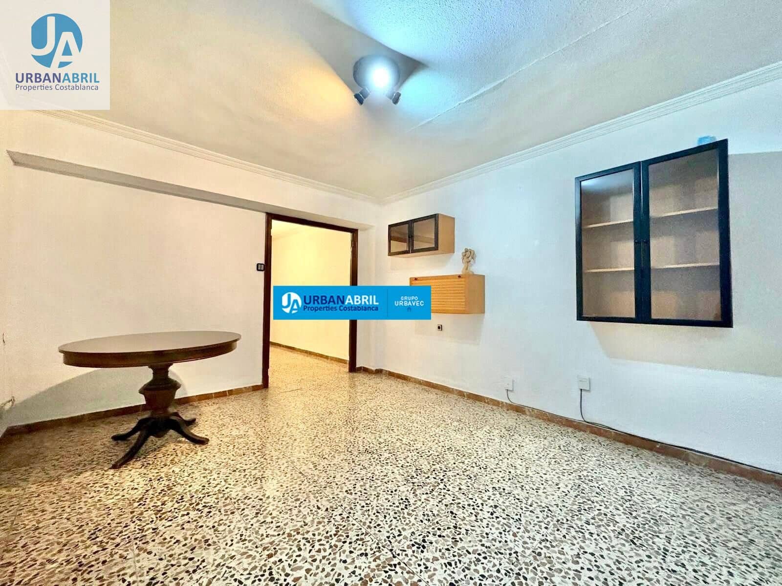 3 slaapkamer Flat te koop in Alicante stad - € 163.000 (Ref: 9844124)