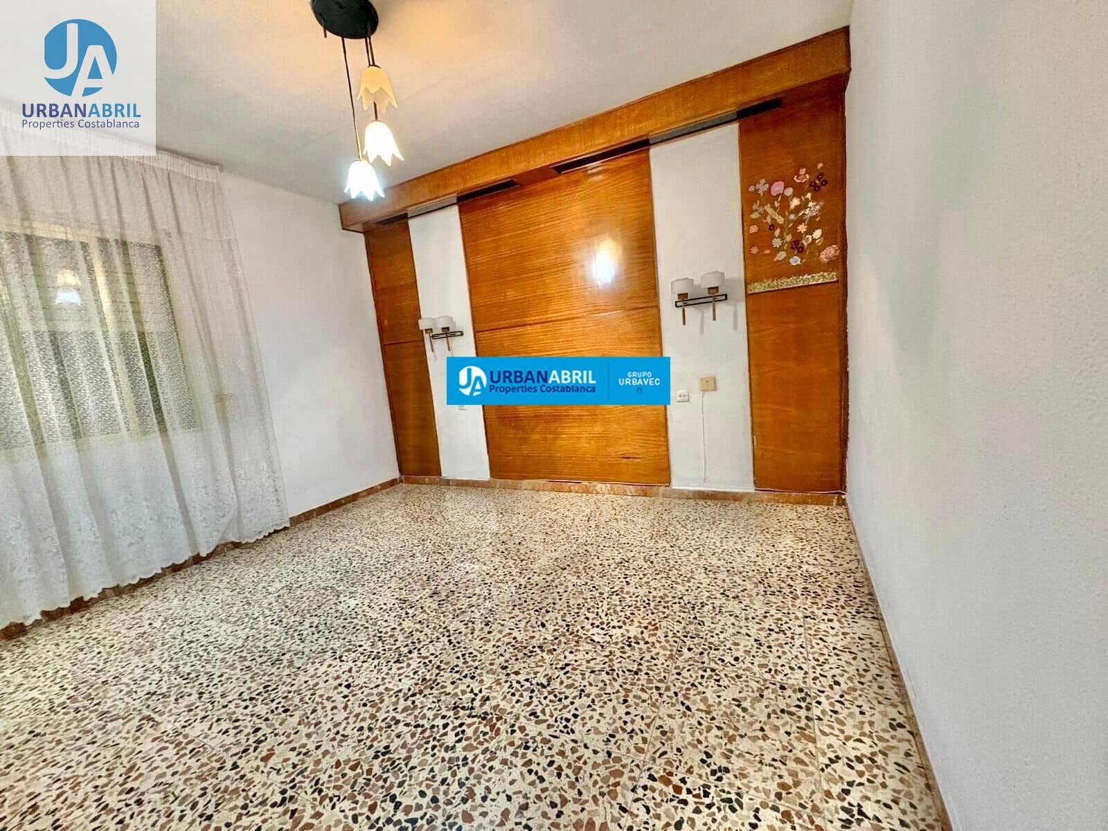 3 slaapkamer Flat te koop in Alicante stad - € 163.000 (Ref: 9844124)