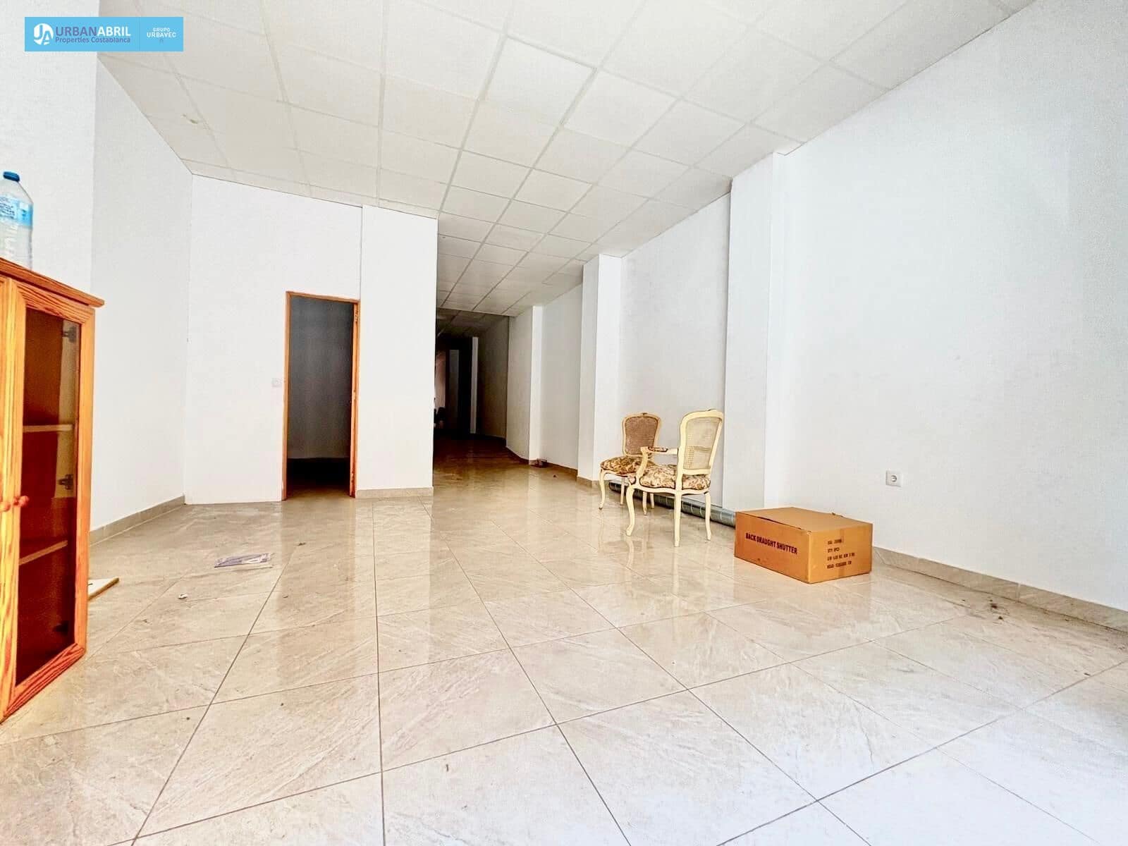 Local Commercial à vendre à Alicante ville - 99 000 € (Ref: 9844125)