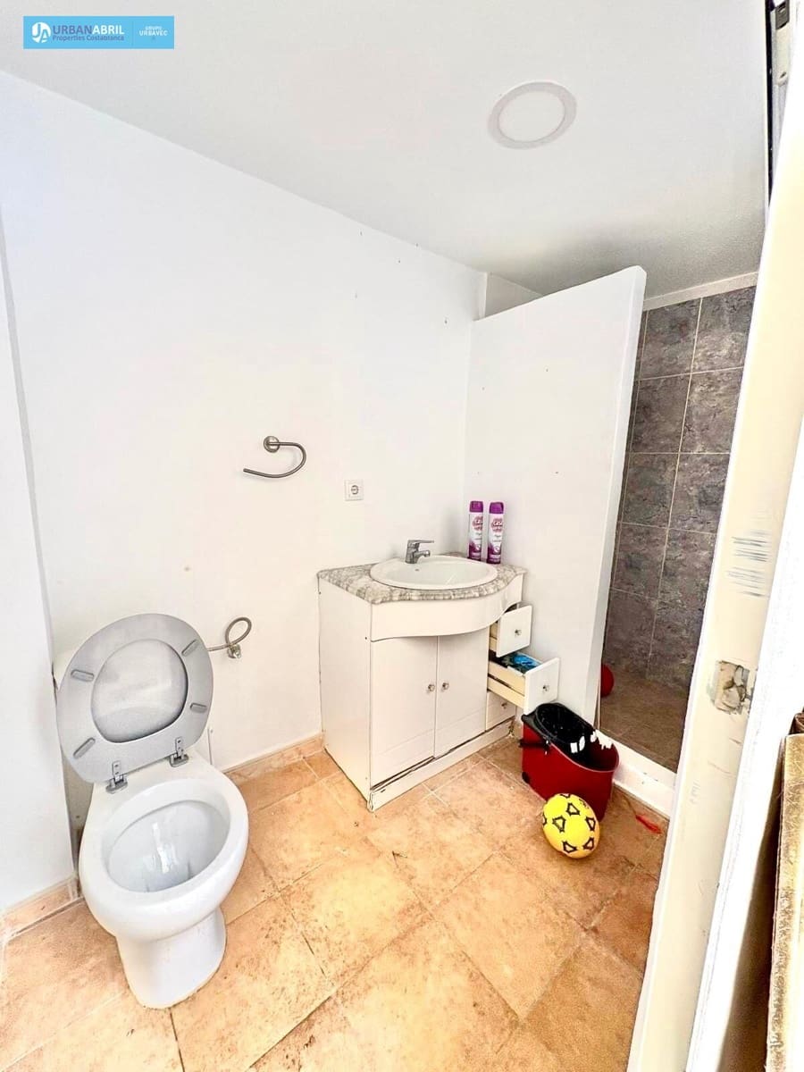 Local Commercial à vendre à Alicante ville - 99 000 € (Ref: 9844125)