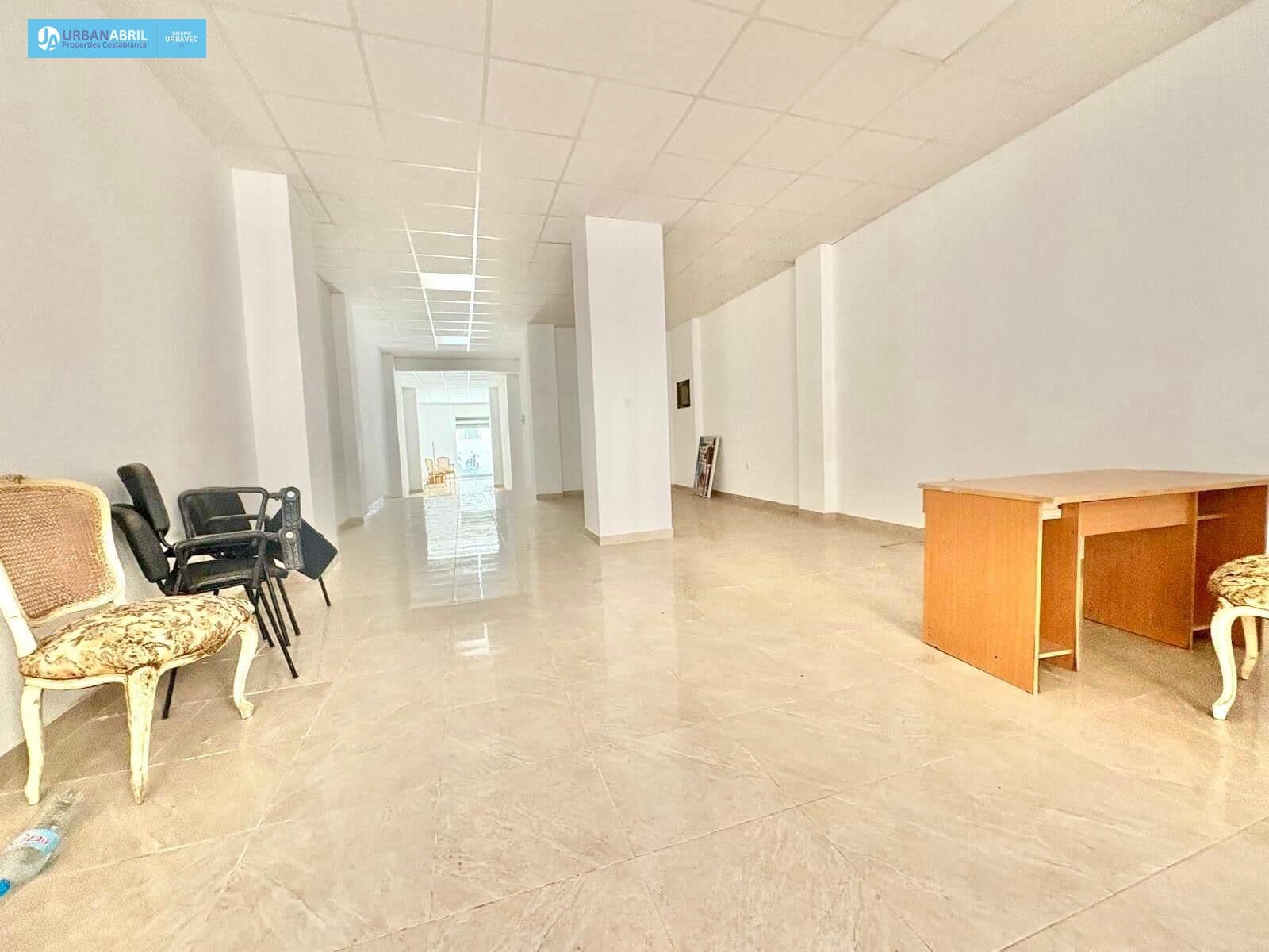 Commerciale in vendita in Alicante citta - 99.000 € (Rif: 9844125)