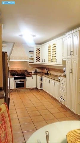 4 makuuhuone Huvila myytävänä paikassa Muchamiel / Mutxamel mukana uima-altaan - 650 000 € (Ref: 9844127)