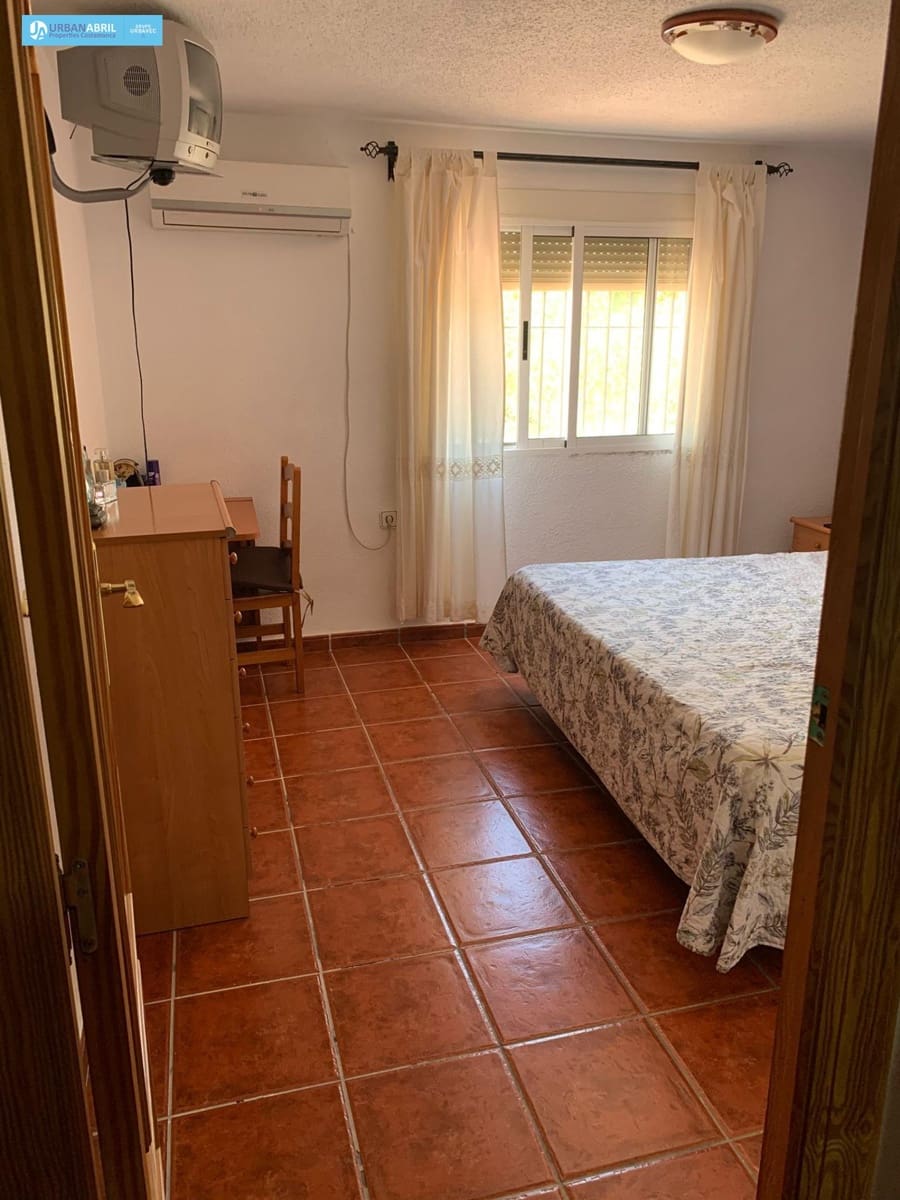 5 bedroom Finca/Country House for sale in Busot with garage - € 258,000 (Ref: 9844130)