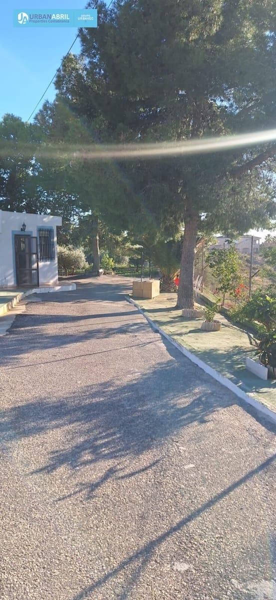 5 bedroom Finca/Country House for sale in Busot with garage - € 258,000 (Ref: 9844130)