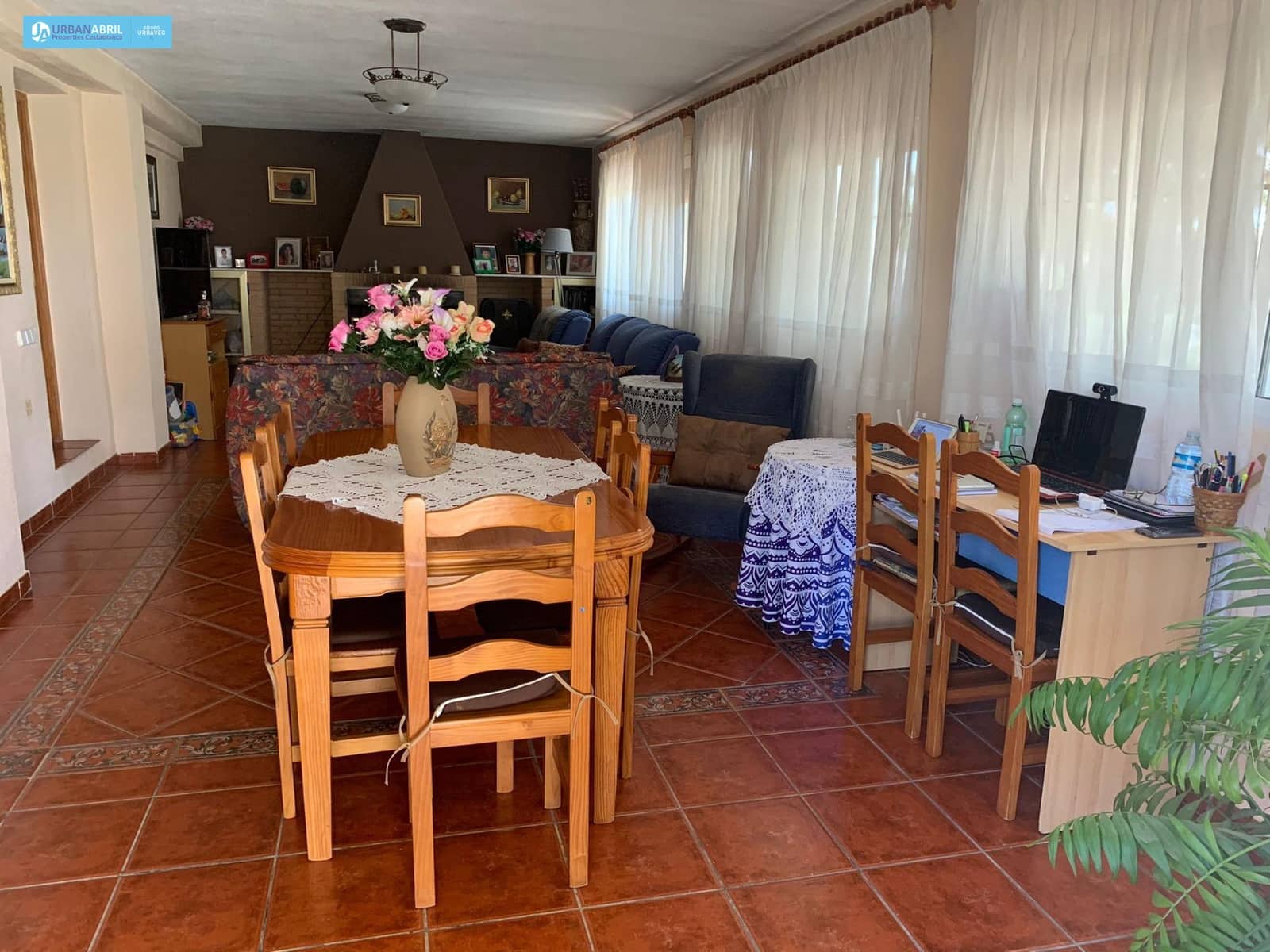 5 bedroom Finca/Country House for sale in Busot with garage - € 258,000 (Ref: 9844130)