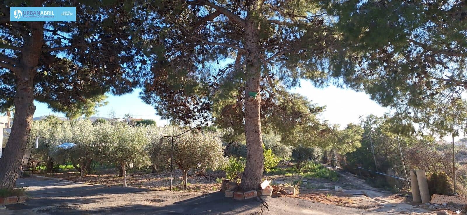 5 bedroom Finca/Country House for sale in Busot with garage - € 258,000 (Ref: 9844130)