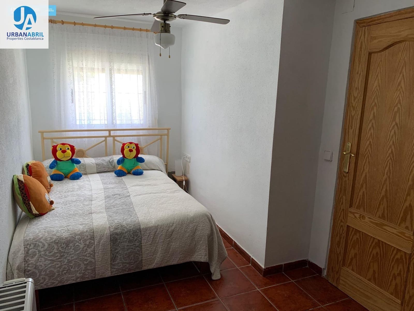 5 slaapkamer Finca/Landhuis te koop in Busot met garage - € 258.000 (Ref: 9844130)