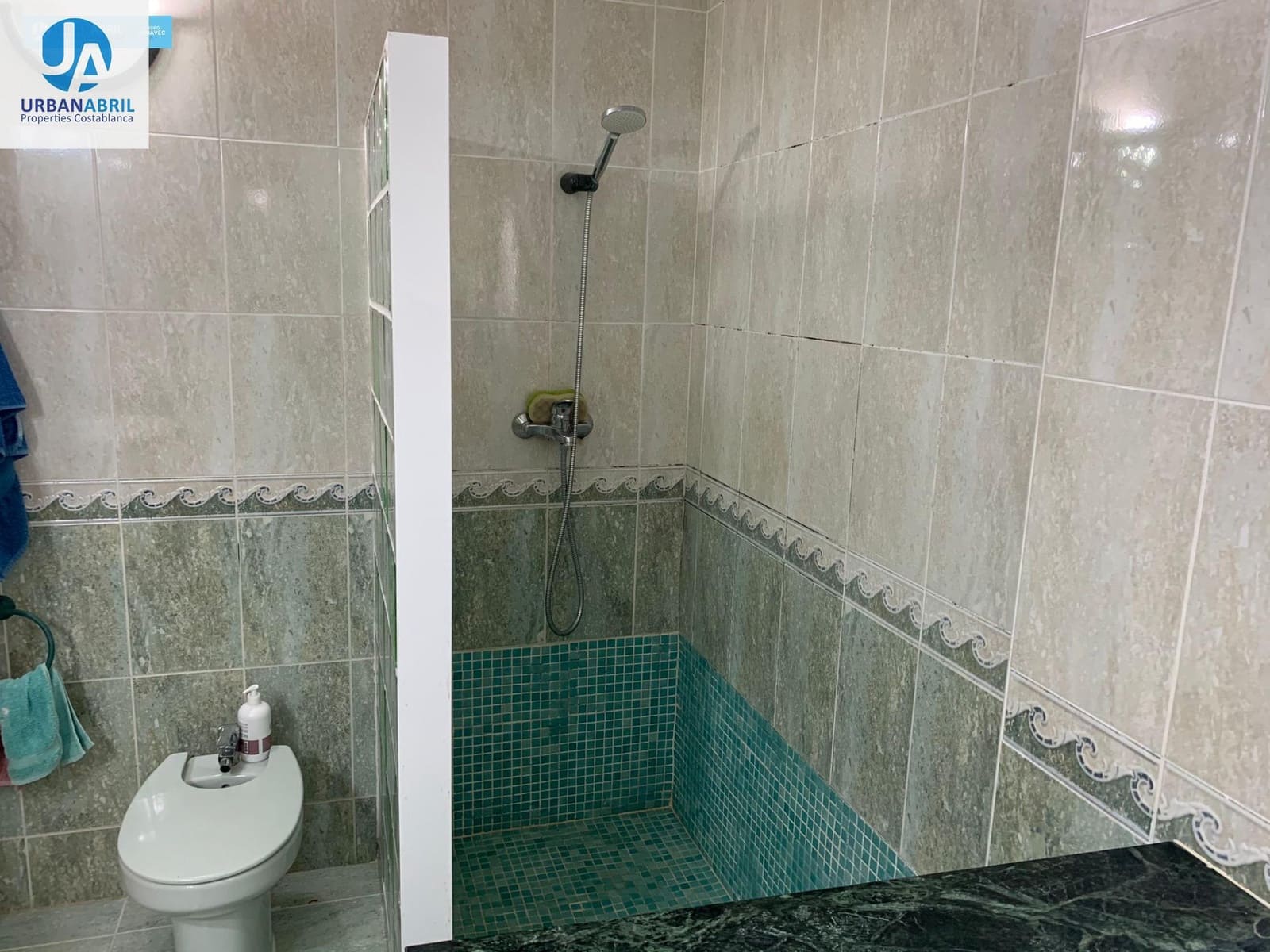 5 slaapkamer Finca/Landhuis te koop in Busot met garage - € 258.000 (Ref: 9844130)