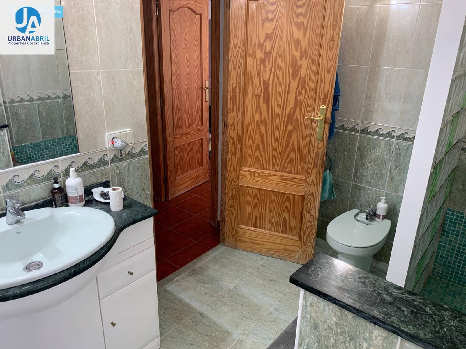 5 slaapkamer Finca/Landhuis te koop in Busot met garage - € 258.000 (Ref: 9844130)