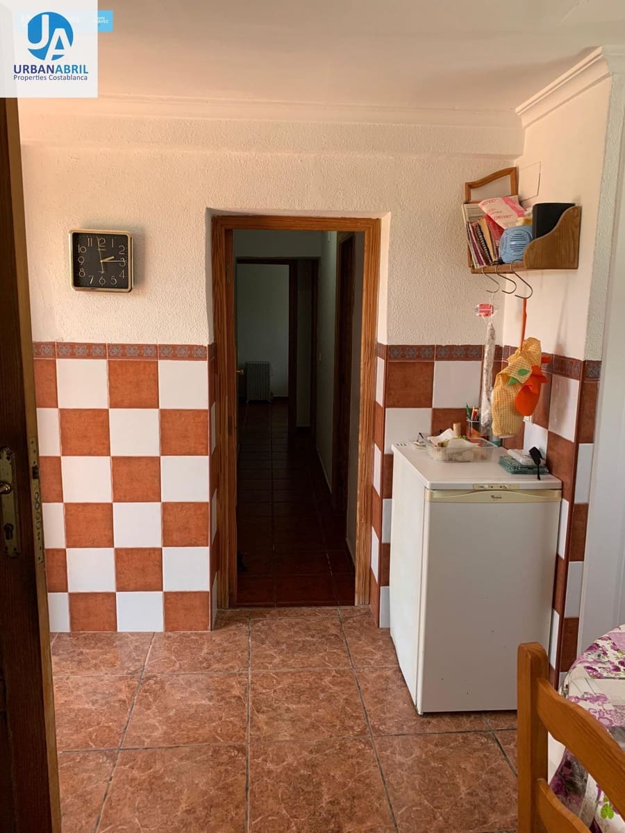 5 slaapkamer Finca/Landhuis te koop in Busot met garage - € 258.000 (Ref: 9844130)