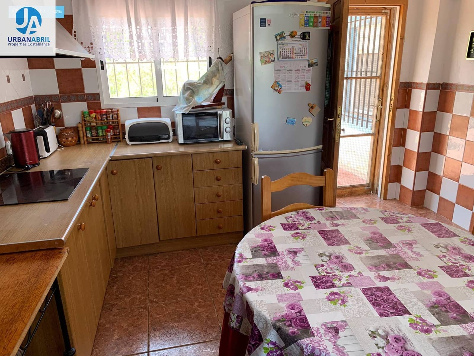 5 slaapkamer Finca/Landhuis te koop in Busot met garage - € 258.000 (Ref: 9844130)
