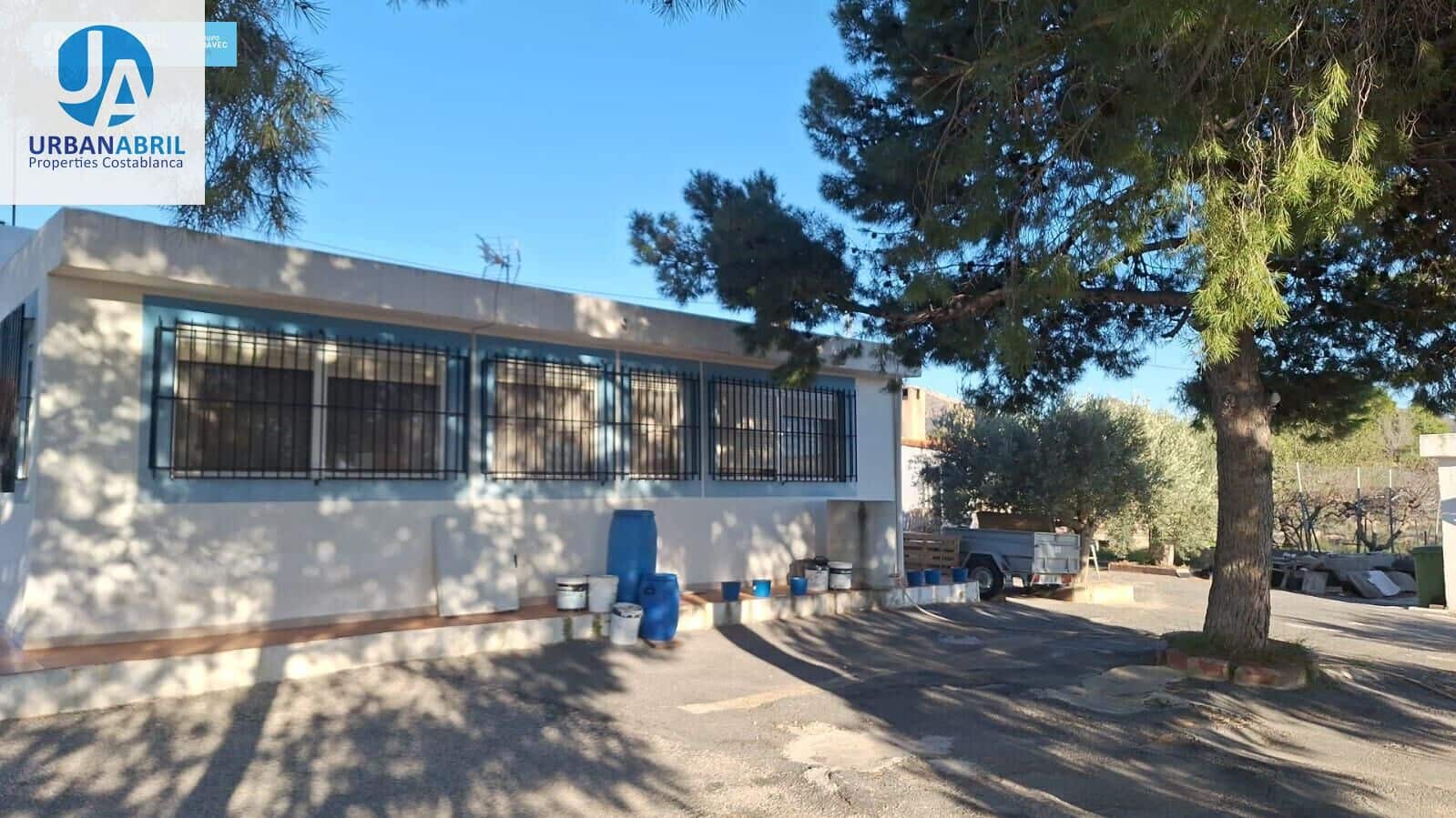 5 slaapkamer Finca/Landhuis te koop in Busot met garage - € 258.000 (Ref: 9844130)