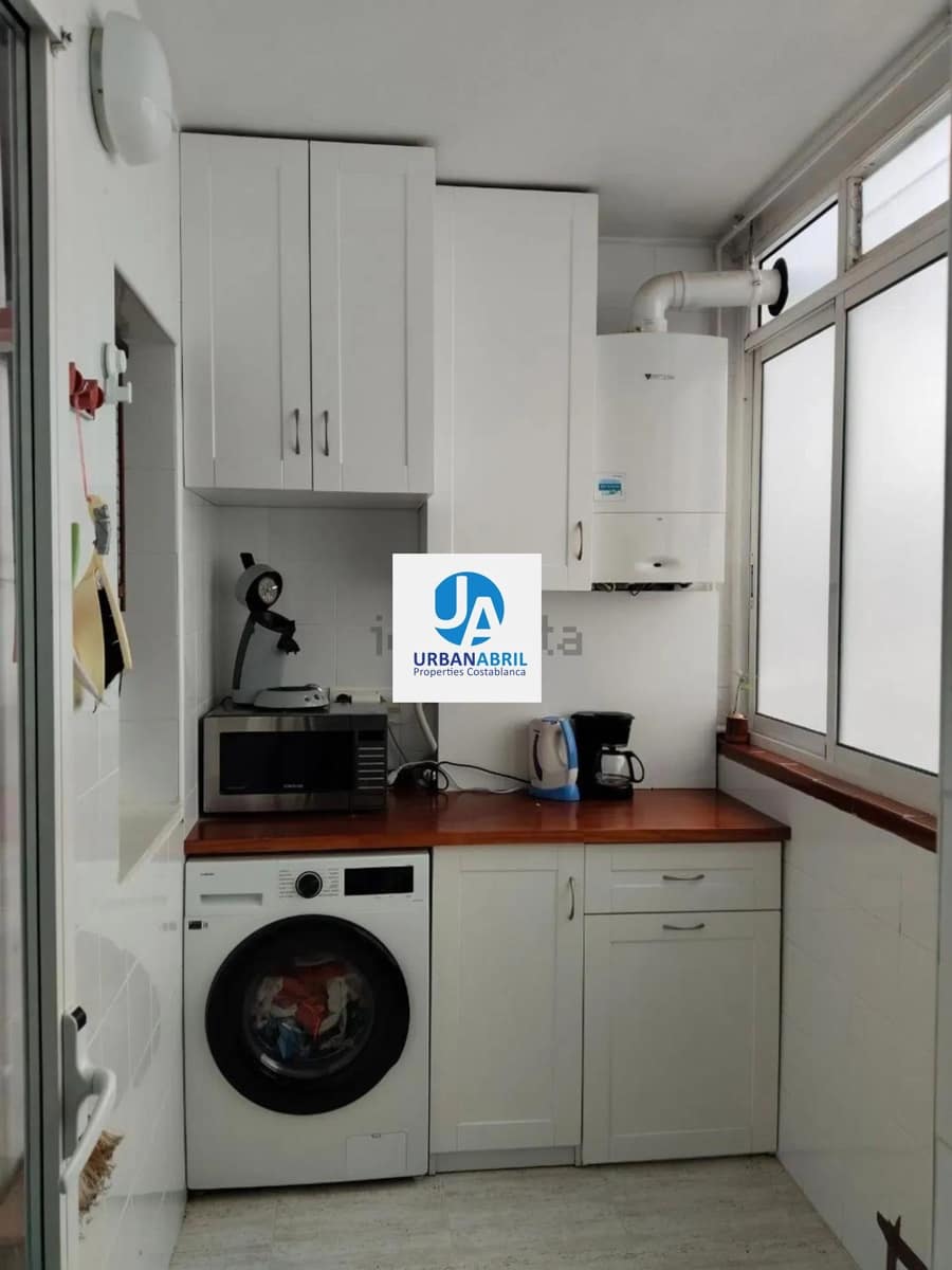3 makuuhuone Asunto myytävänä paikassa San Vicente / Sant Vicent del Raspeig mukana uima-altaan 
autotalli - 315 000 € (Ref: 9846276)