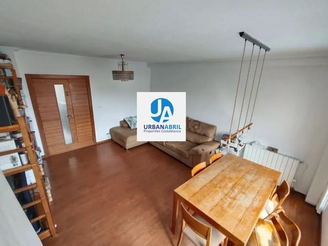 3 makuuhuone Asunto myytävänä paikassa San Vicente / Sant Vicent del Raspeig mukana uima-altaan 
autotalli - 315 000 € (Ref: 9846276)