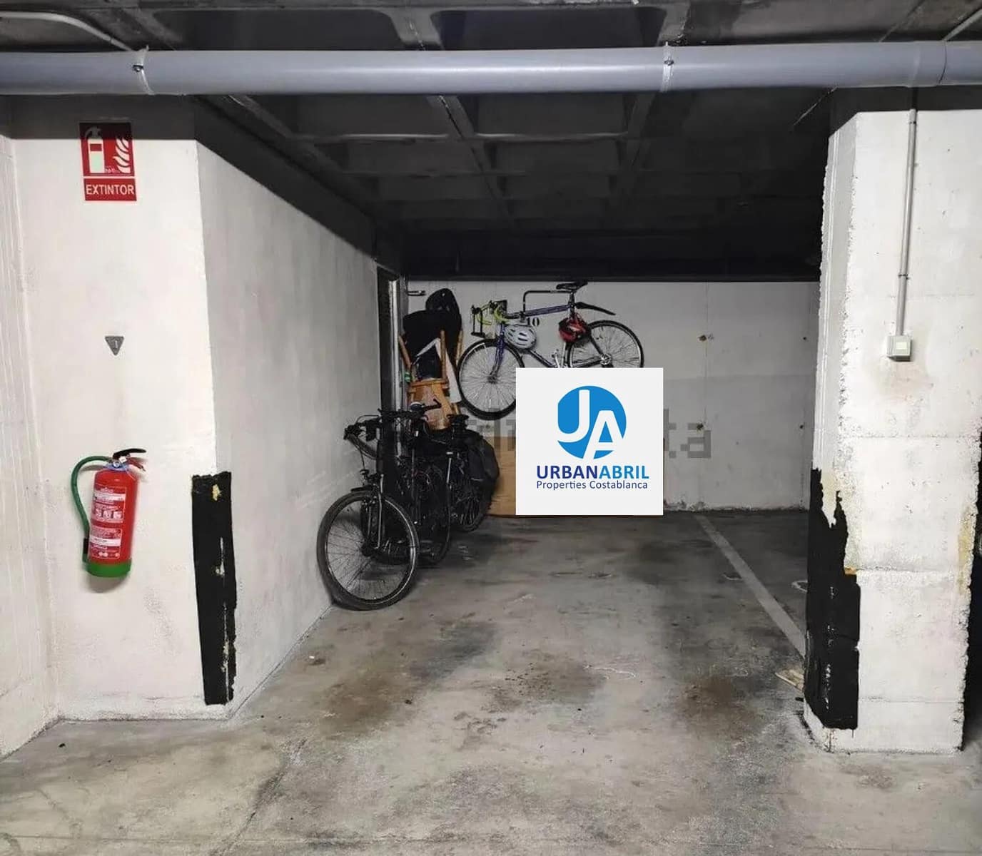 3 makuuhuone Asunto myytävänä paikassa San Vicente / Sant Vicent del Raspeig mukana uima-altaan 
autotalli - 315 000 € (Ref: 9846276)