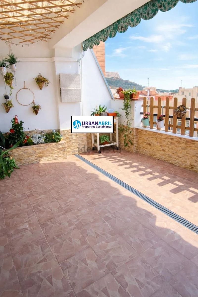 3 soveværelse Penthouse til salg i Alicante by med garage - € 289.000 (Ref: 9846277)