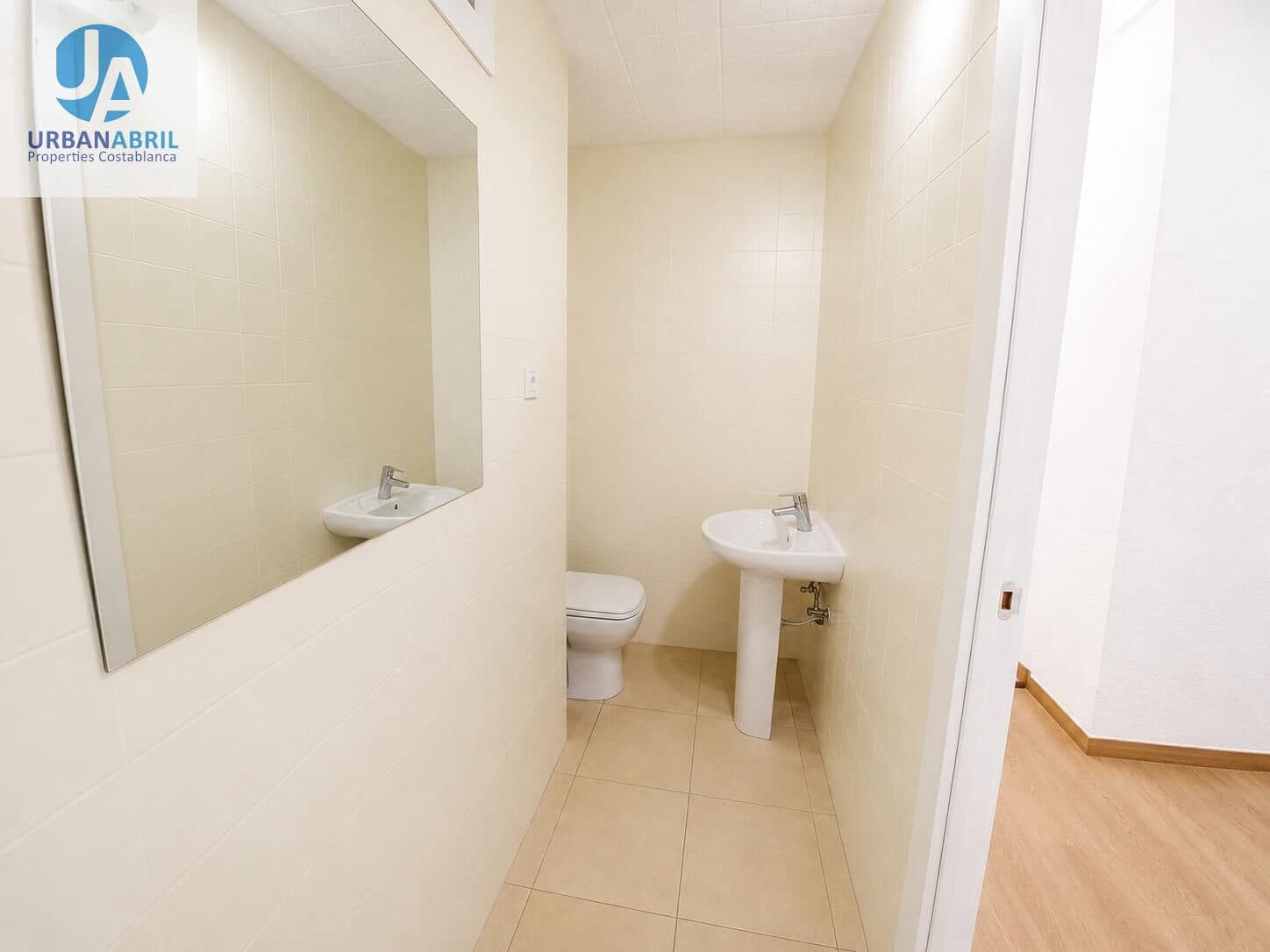 3 bedroom Flat for sale in Alicante / Alacant city - € 215,000 (Ref: 9846278)