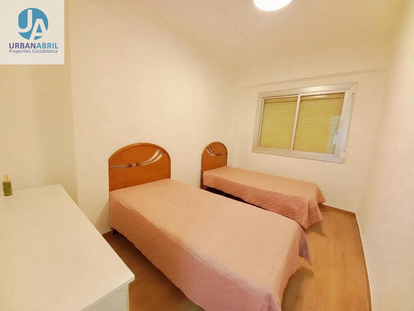 3 bedroom Flat for sale in Alicante / Alacant city - € 215,000 (Ref: 9846278)