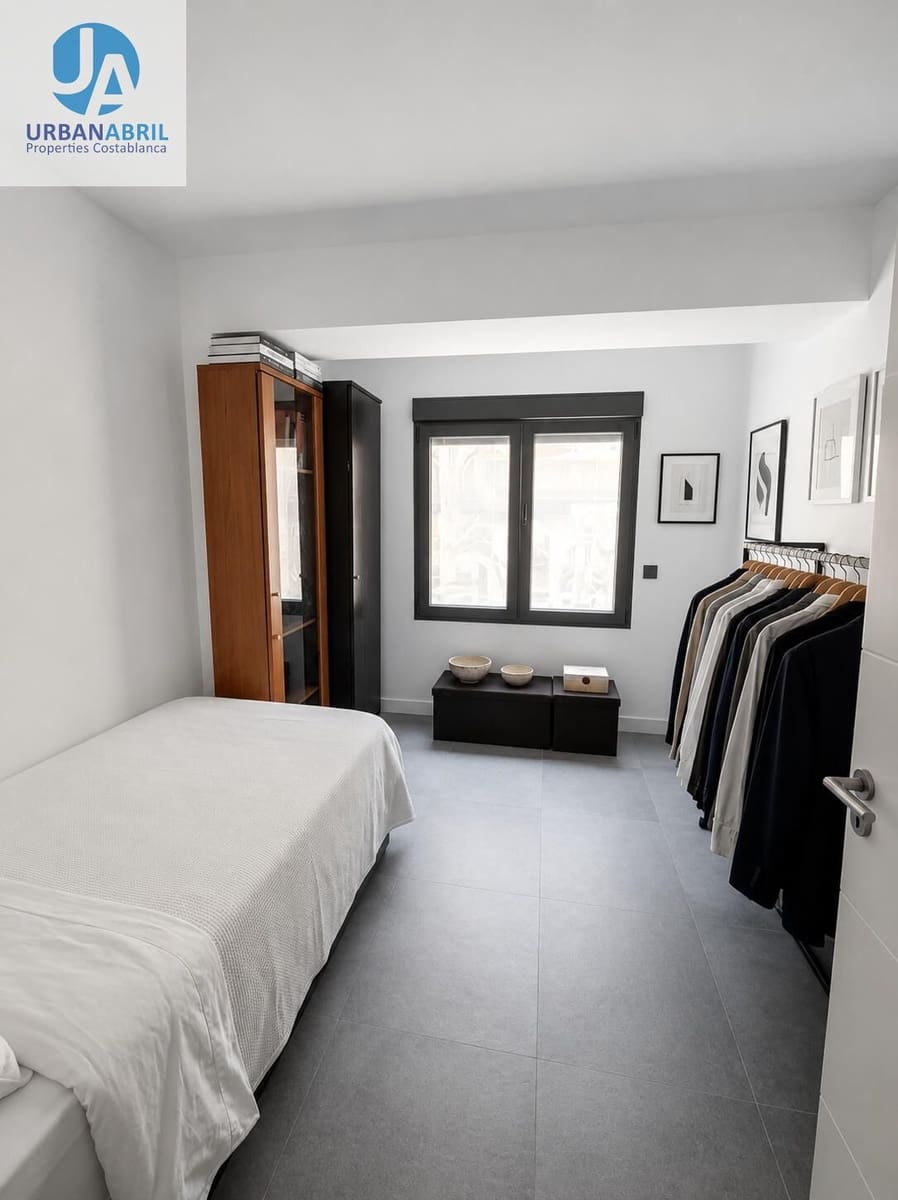 3 soveværelse Lejlighed til salg i Alicante by - € 345.000 (Ref: 9846279)
