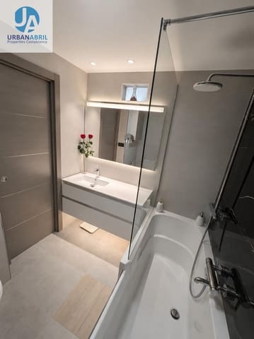 3 soveværelse Lejlighed til salg i Mercado, Alicante by - € 345.000 (Ref: 9846279)