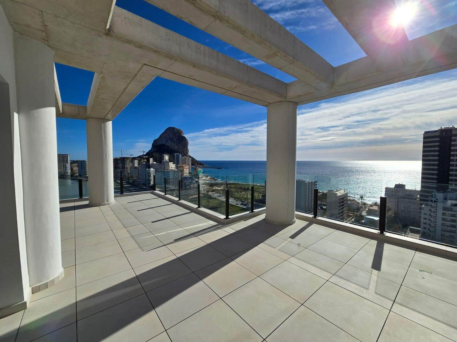 3 sovrum Takvåning till salu i Calpe / Calp med pool - 1 100 000 € (Ref: 9849414)