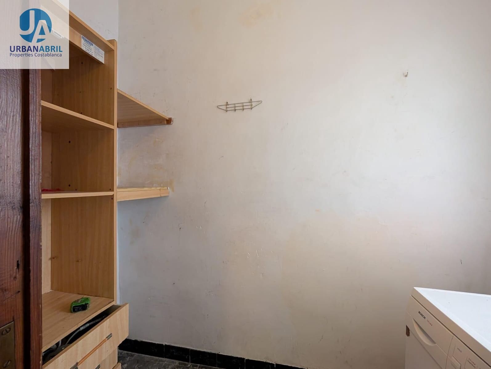 4 makuuhuone Asunto myytävänä paikassa Alicante kaupunki - 179 000 € (Ref: 9861902)