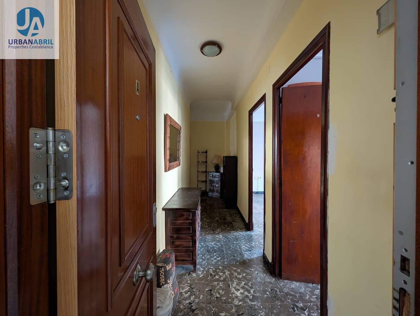 4 makuuhuone Asunto myytävänä paikassa Alicante kaupunki - 179 000 € (Ref: 9861902)