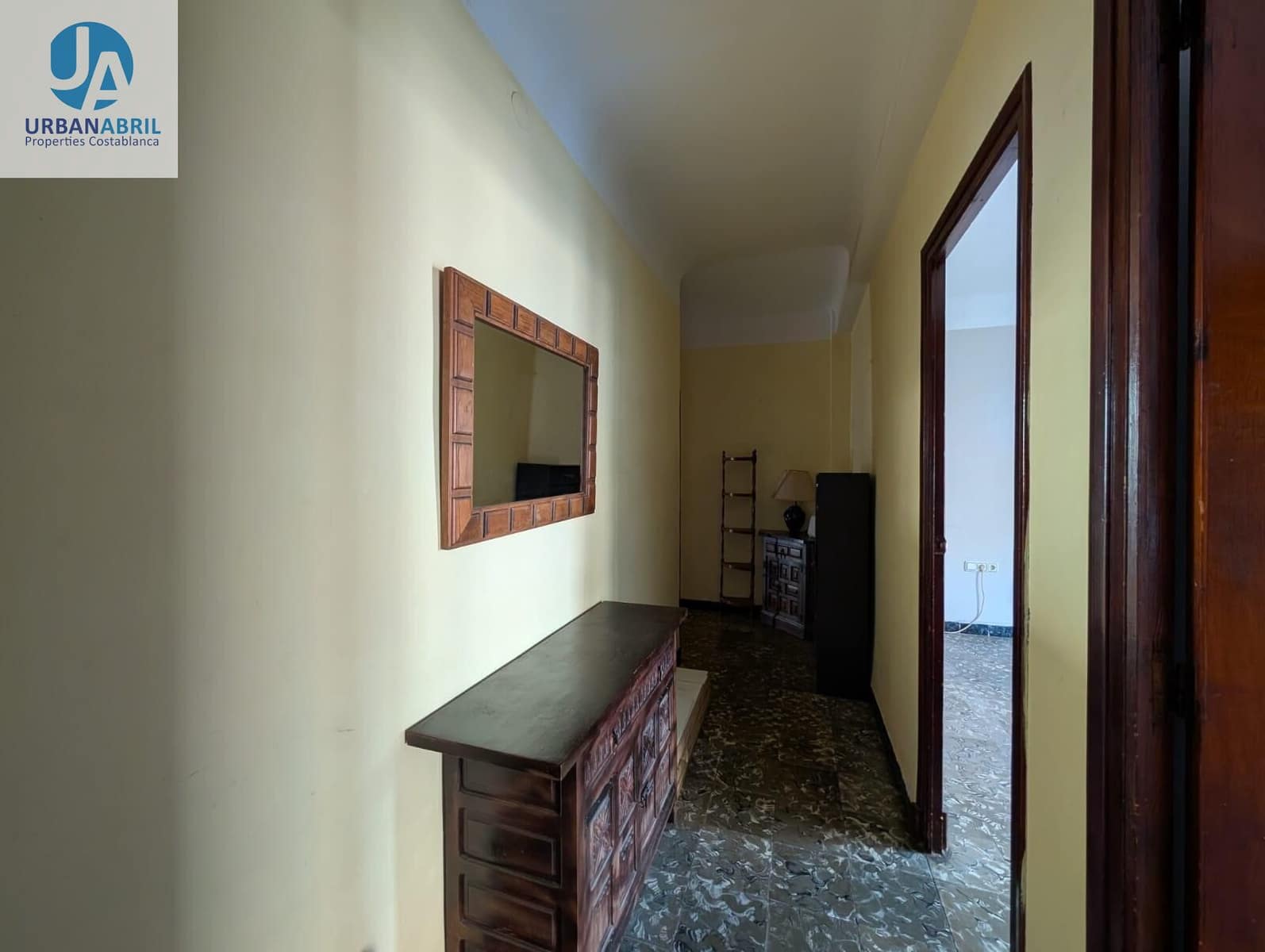 4 makuuhuone Asunto myytävänä paikassa Alicante kaupunki - 179 000 € (Ref: 9861902)