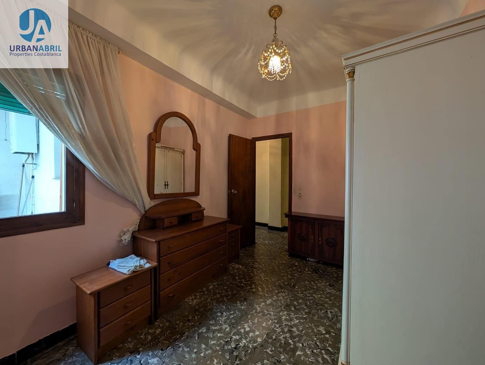 4 makuuhuone Asunto myytävänä paikassa Alicante kaupunki - 179 000 € (Ref: 9861902)