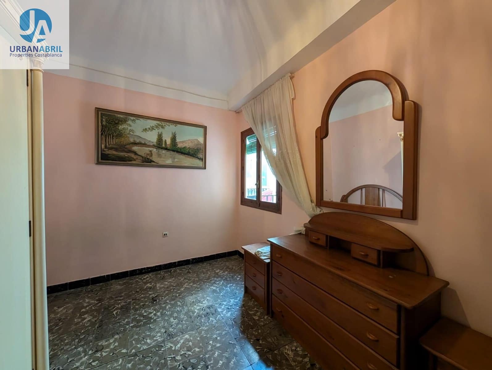 4 makuuhuone Asunto myytävänä paikassa Alicante kaupunki - 179 000 € (Ref: 9861902)