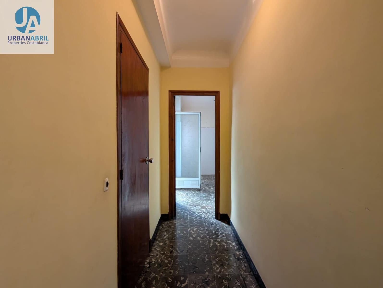 4 makuuhuone Asunto myytävänä paikassa Alicante kaupunki - 179 000 € (Ref: 9861902)