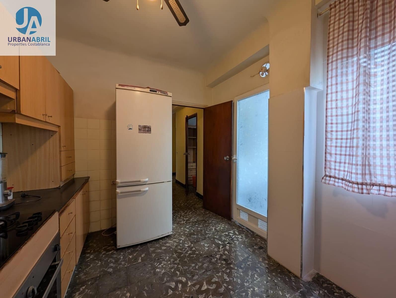 4 makuuhuone Asunto myytävänä paikassa Alicante kaupunki - 179 000 € (Ref: 9861902)