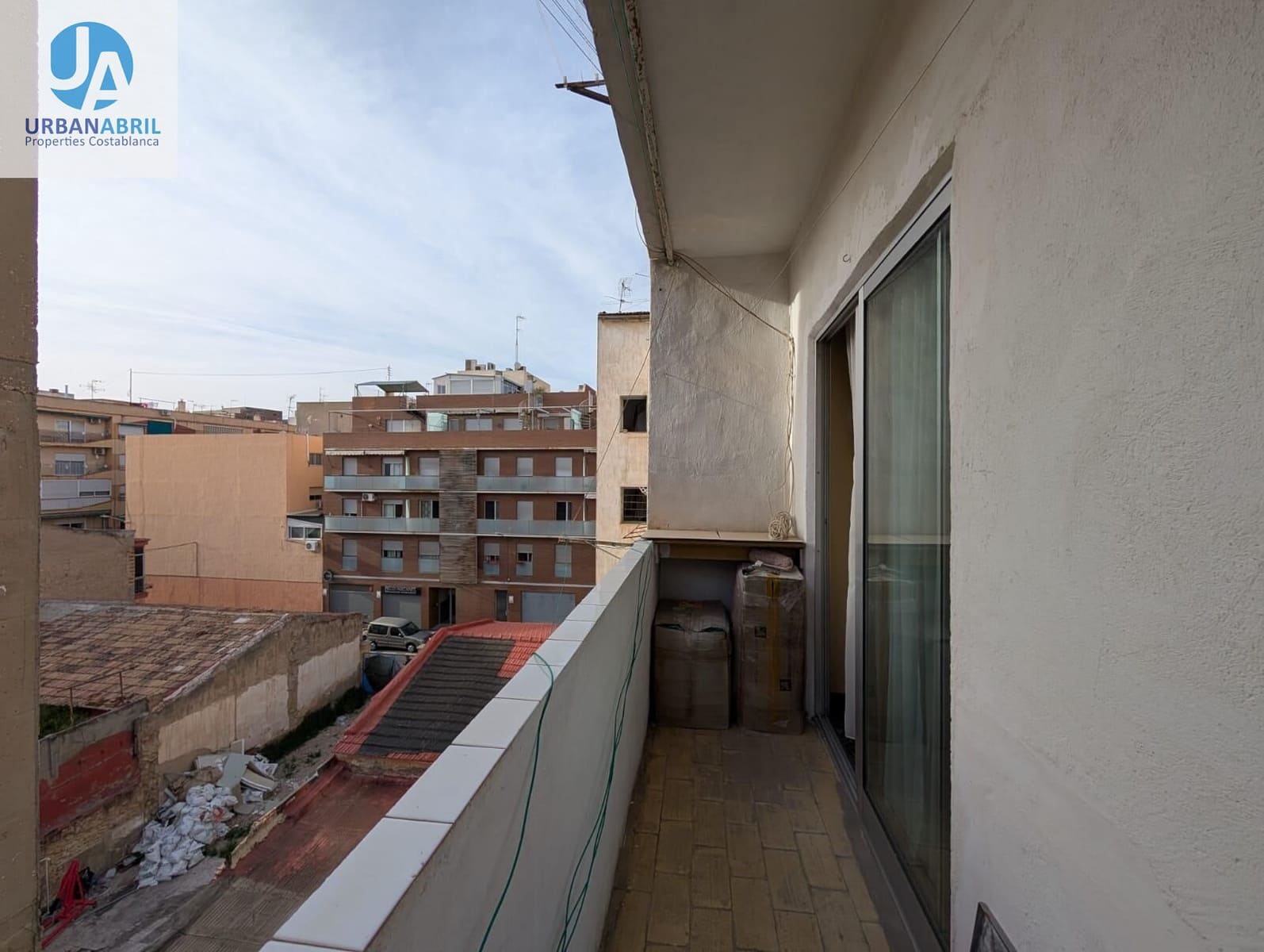 4 makuuhuone Asunto myytävänä paikassa Alicante kaupunki - 179 000 € (Ref: 9861902)