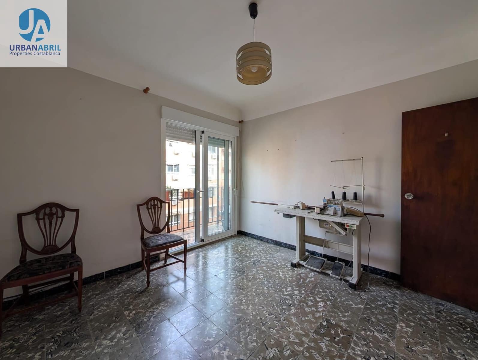 4 makuuhuone Asunto myytävänä paikassa Alicante kaupunki - 179 000 € (Ref: 9861902)