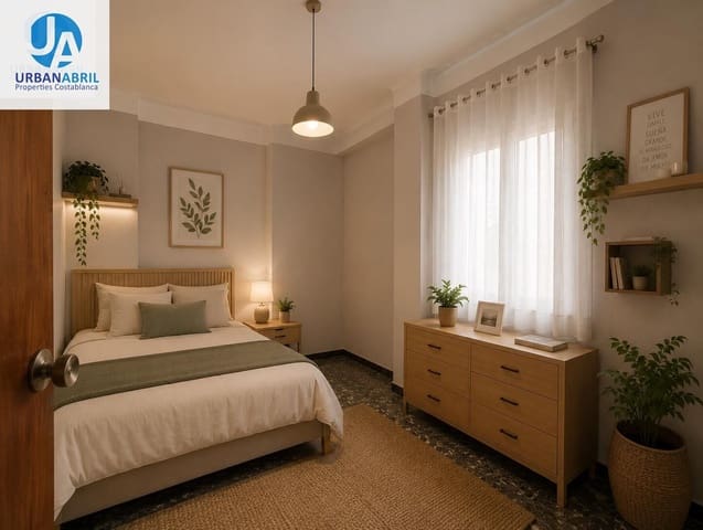 4 chambre Appartement à vendre à Alicante ville - 174 000 € (Ref: 9861902)