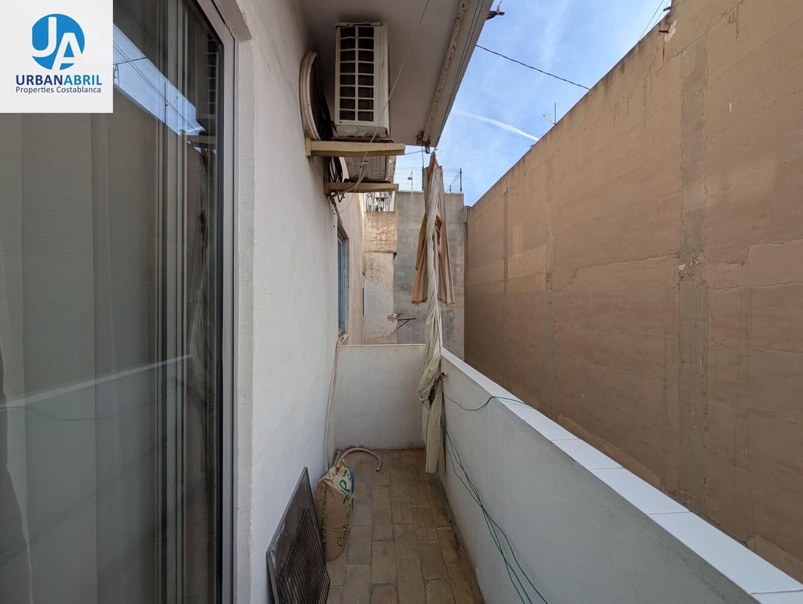 Piso de 4 habitaciones en Alicante / Alacant ciudad en venta - 174.000 € (Ref: 9861902)