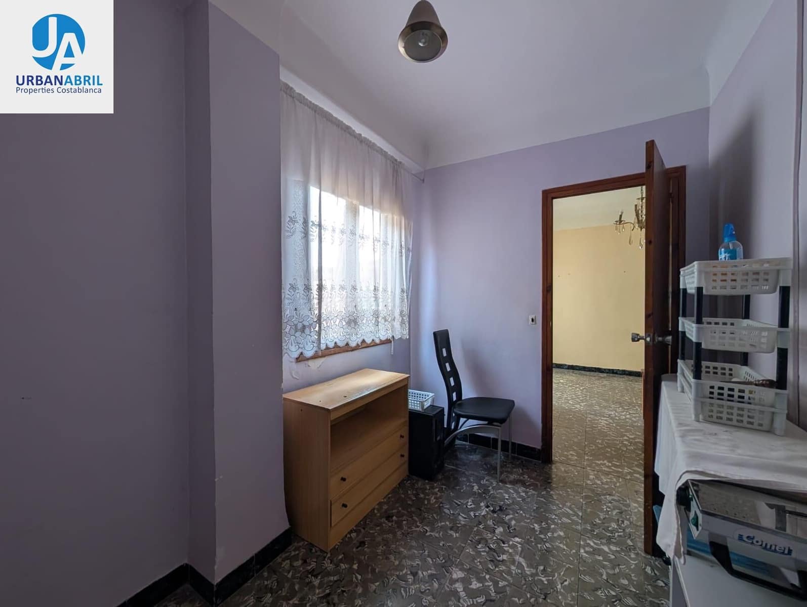 Piso de 4 habitaciones en Alicante / Alacant ciudad en venta - 174.000 € (Ref: 9861902)