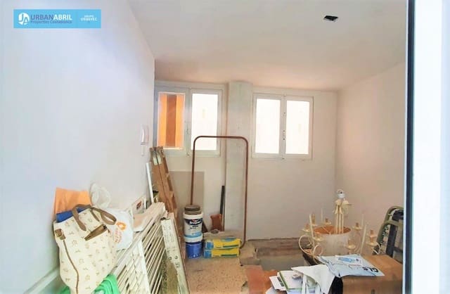 Comercial para venda em Alicante cidade - 78 000 € (Ref: 9878898)
