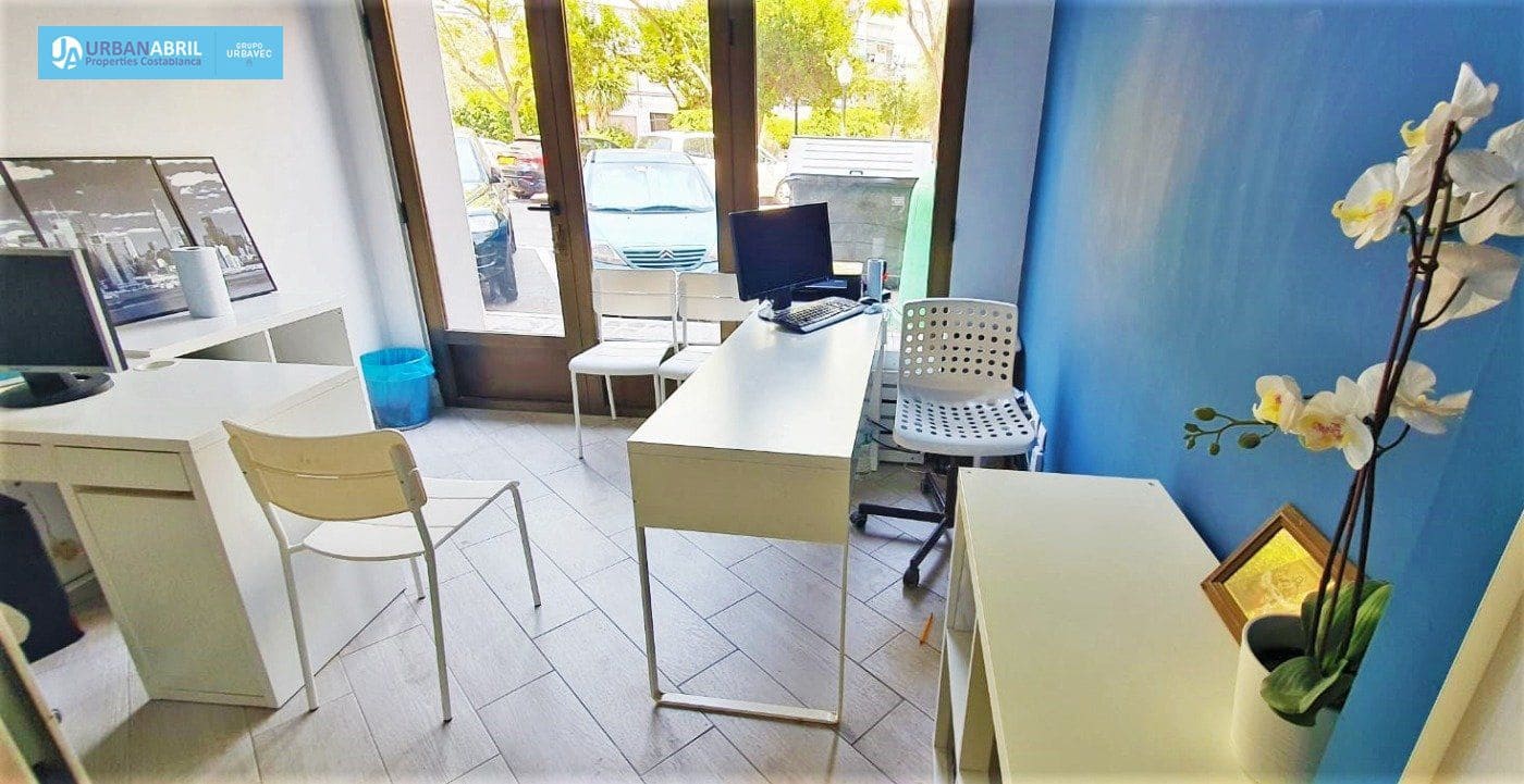 Comercial para venda em Alicante cidade - 78 000 € (Ref: 9878898)