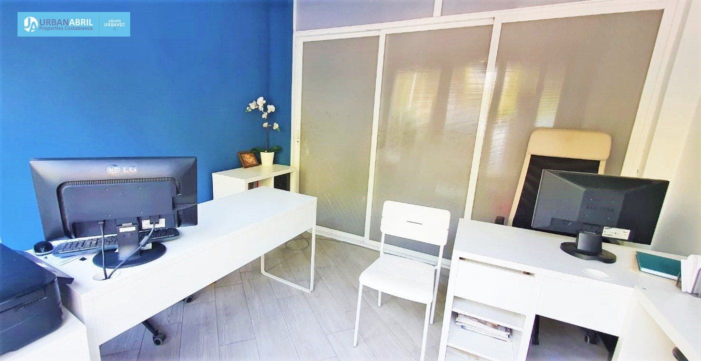 Comercial para venda em Alicante cidade - 78 000 € (Ref: 9878898)