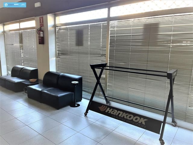 Kommersiell til salgs i Alicante by - € 310 000 (Ref: 9878899)