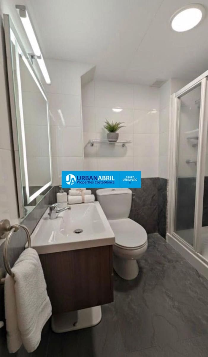 2 bedroom Flat for sale in Playa de San Juan - € 492,000 (Ref: 9911099)