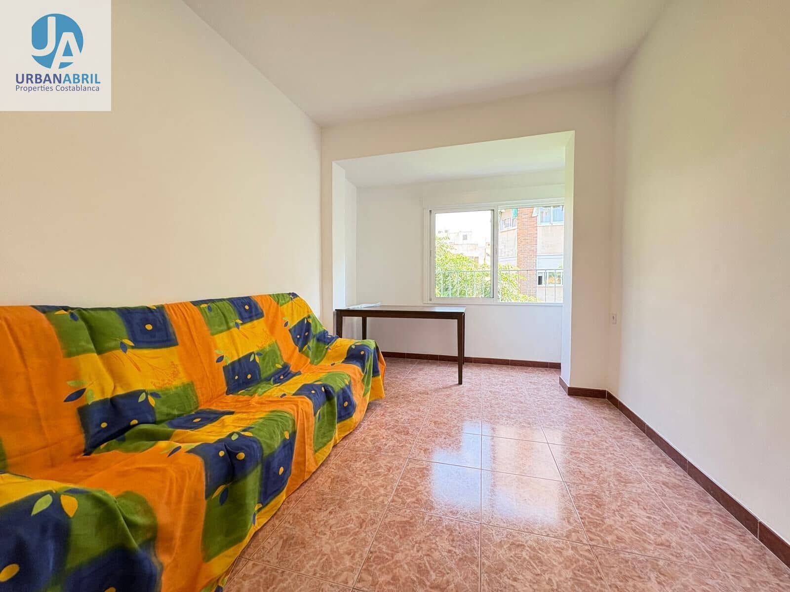 3 slaapkamer Flat te koop in Alicante stad - € 170.000 (Ref: 9947959)