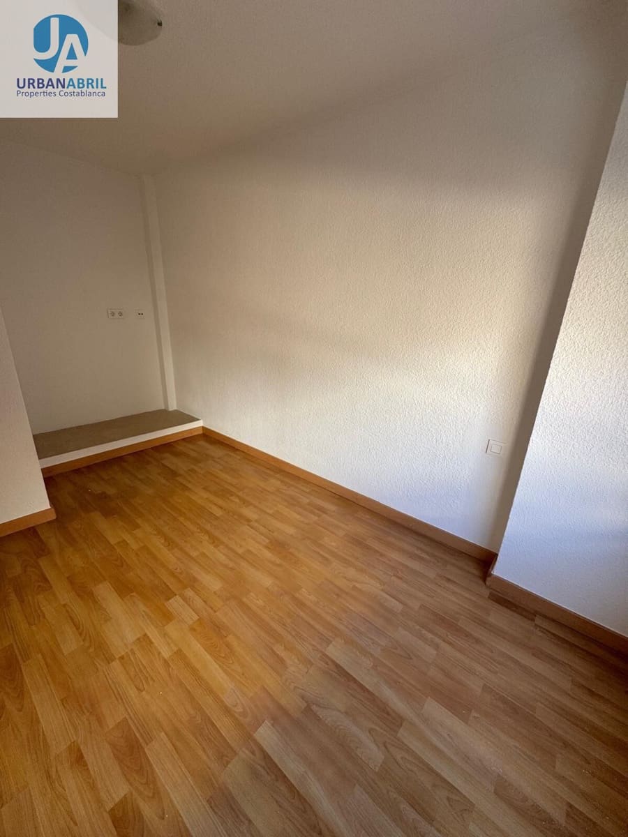 3 Zimmer Wohnung zu verkaufen in Alicante / Alacant Stadt - 180.000 € (Ref: 9952667)