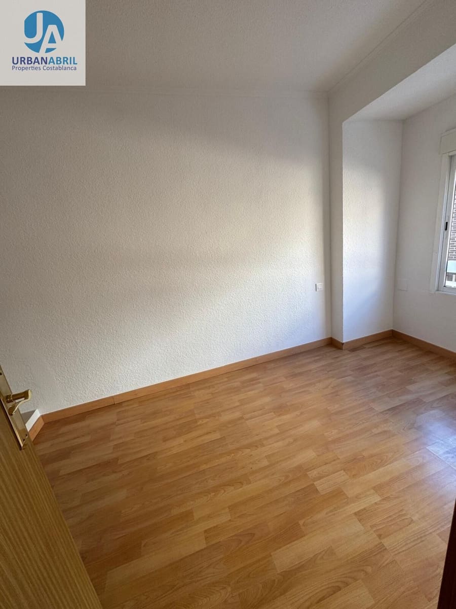 3 Zimmer Wohnung zu verkaufen in Alicante / Alacant Stadt - 180.000 € (Ref: 9952667)