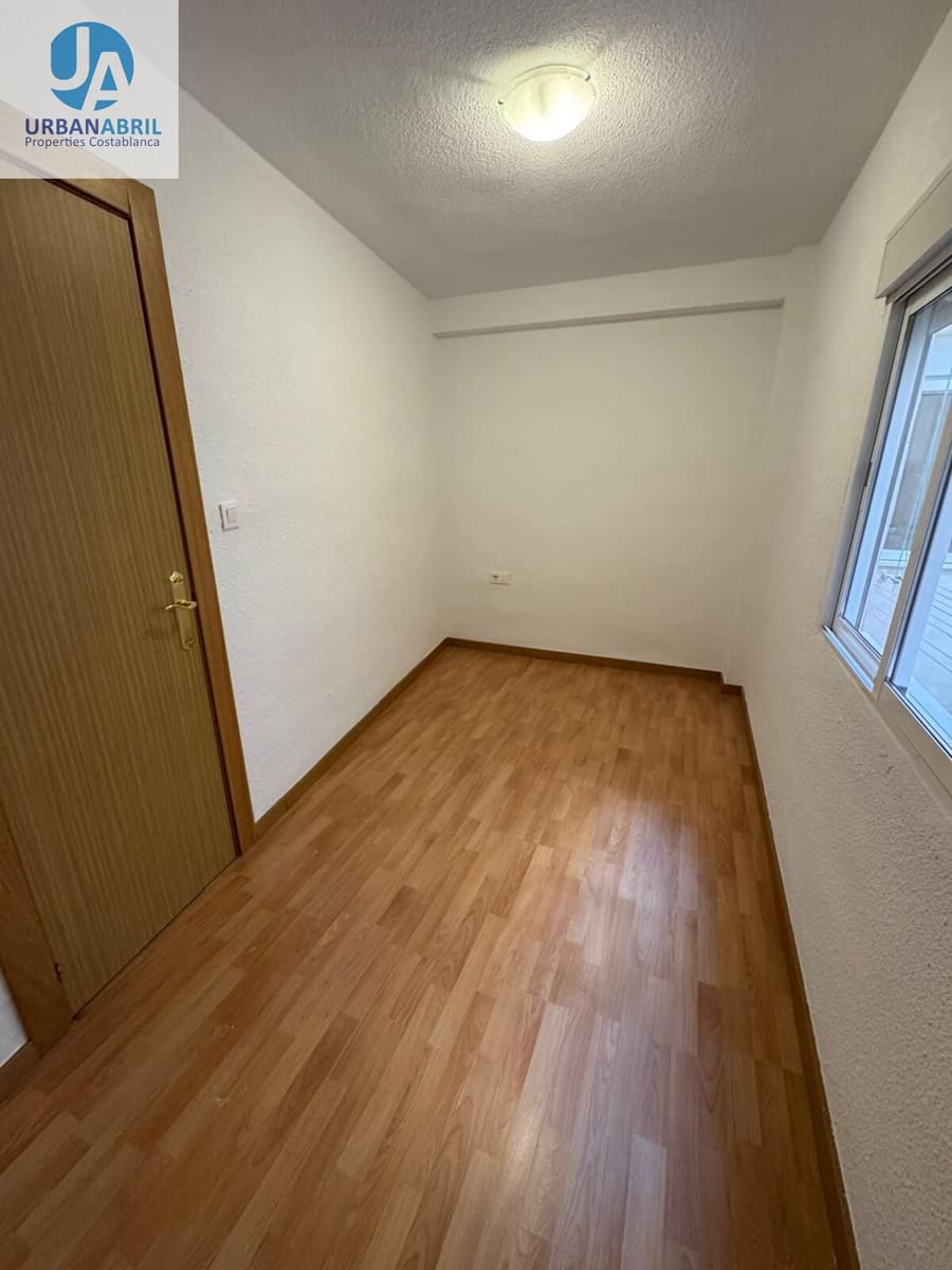 3 Zimmer Wohnung zu verkaufen in Alicante / Alacant Stadt - 180.000 € (Ref: 9952667)