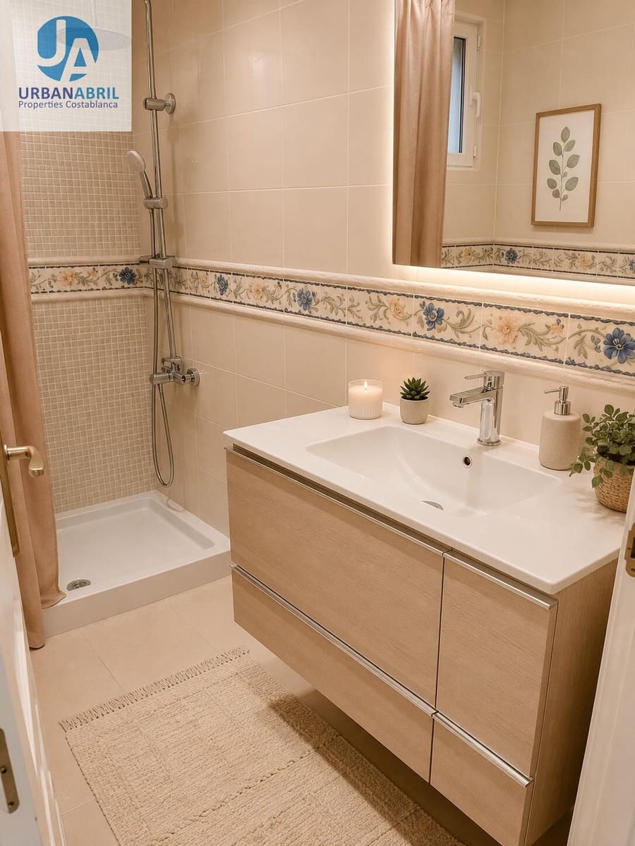 3 makuuhuone Asunto myytävänä paikassa Alicante kaupunki - 174 900 € (Ref: 9973352)