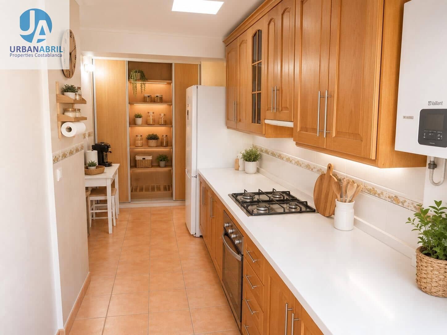 3 makuuhuone Asunto myytävänä paikassa Alicante kaupunki - 174 900 € (Ref: 9973352)